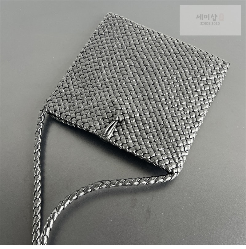 Bottega Veneta 보테가베네타 인트레치아토 토스카 크로스백 “ 2 COLOR ” 폰단트 Bag 6번 이미지