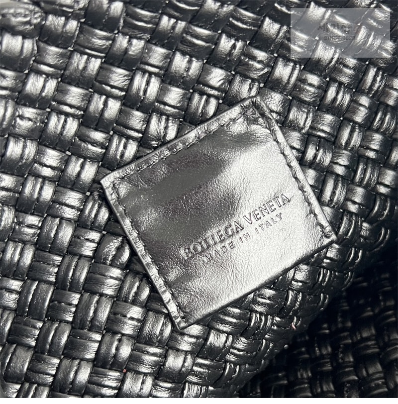 Bottega Veneta 보테가베네타 인트레치아토 토스카 크로스백 “ 2 COLOR ” 폰단트 Bag 2번 이미지