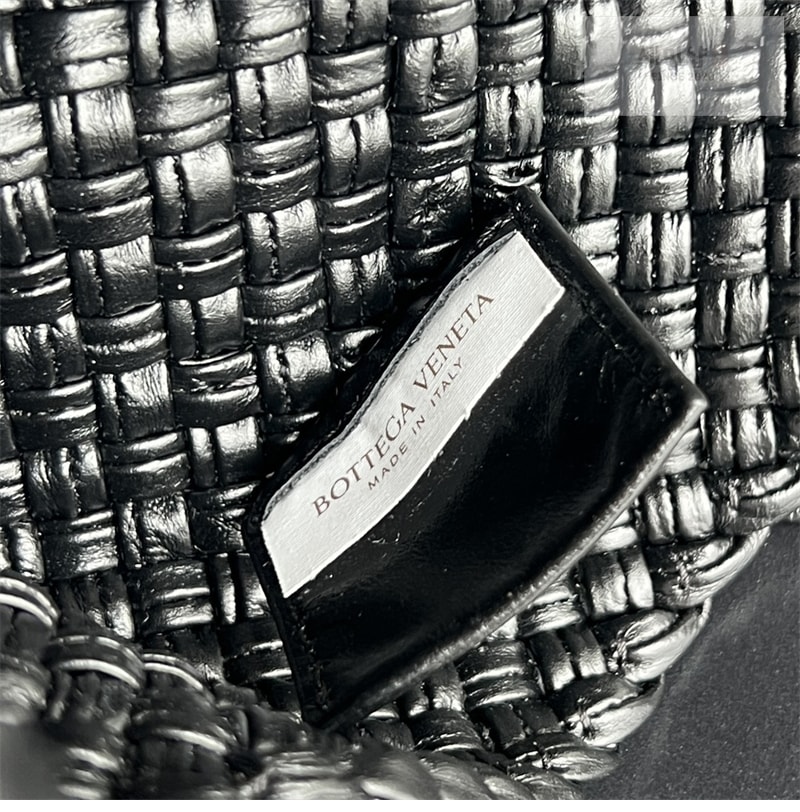 Bottega Veneta 보테가베네타 인트레치아토 토스카 크로스백 “ 2 COLOR ” 폰단트 Bag 3번 이미지