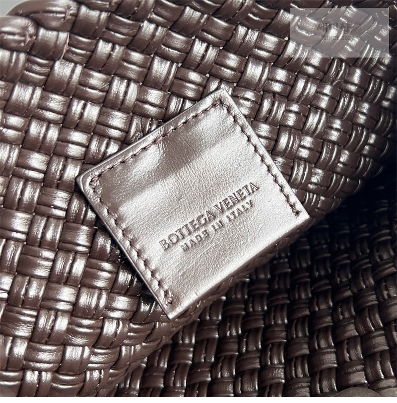 Bottega Veneta 보테가베네타 인트레치아토 토스카 크로스백 “ 2 COLOR ” 폰단트 Bag 18번 이미지