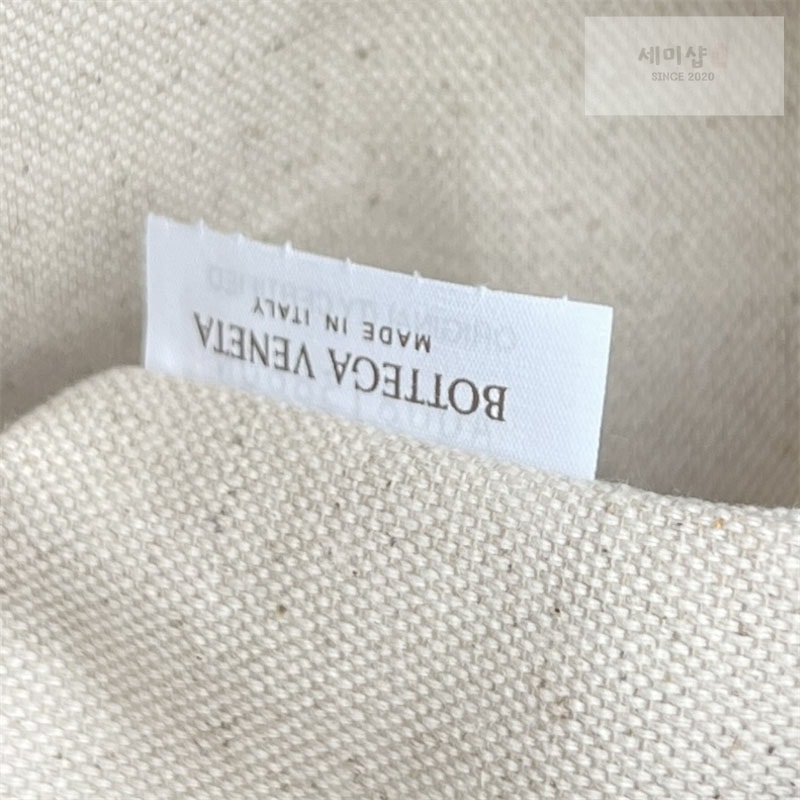 Bottega Veneta 보테가베네타 인트레치아토 토트백 “ 2 COLOR ” 블랙 Bag 4번 이미지