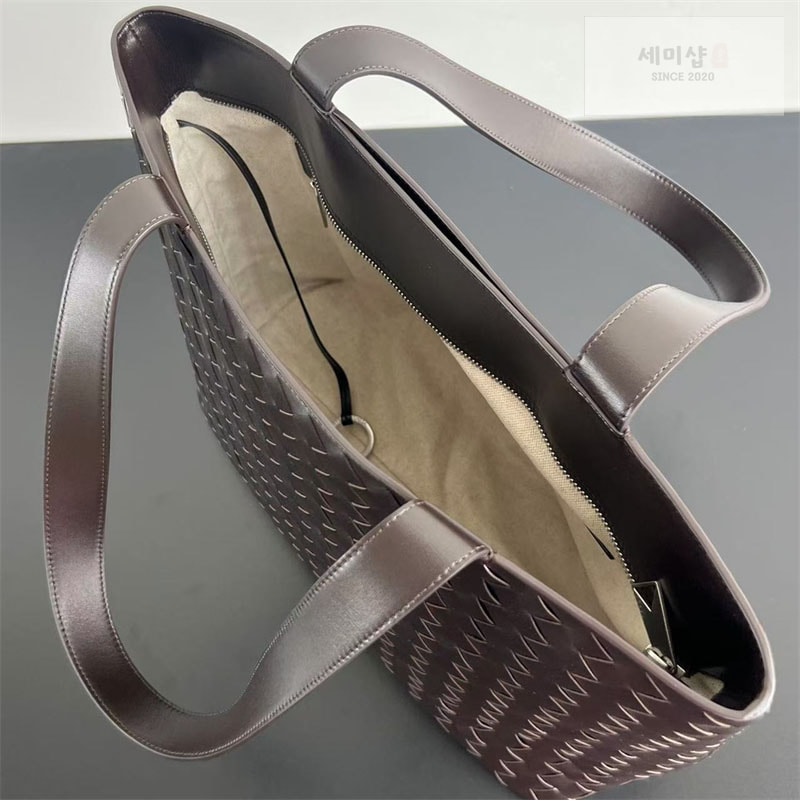 Bottega Veneta 보테가베네타 인트레치아토 토트백 “ 2 COLOR ” 블랙 Bag 20번 이미지