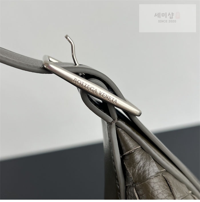 Bottega Veneta 보테가베네타 라지 인트레치아토 트래블러 백 올리브 Bag 7번 이미지