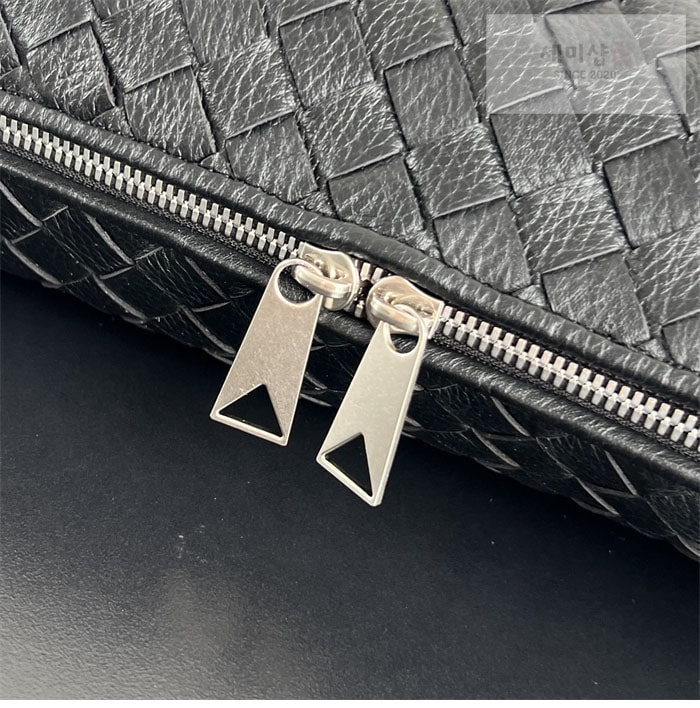 Bottega Veneta 보테가베네타 라지 인트레치아토 트래블러 백 블랙 Bag 11번 이미지