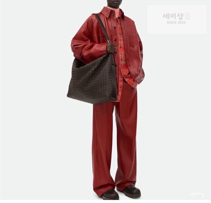 Bottega Veneta 보테가베네타 라지 인트레치아토 트래블러 백 폰단트 Bag 7번 이미지