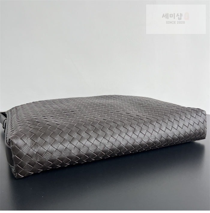Bottega Veneta 보테가베네타 라지 인트레치아토 트래블러 백 폰단트 Bag 8번 이미지