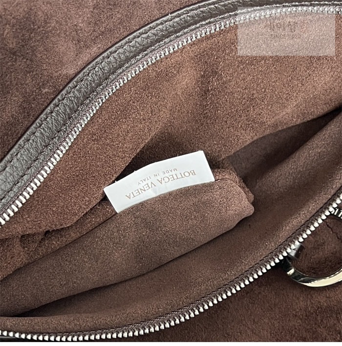 Bottega Veneta 보테가베네타 라지 인트레치아토 트래블러 백 폰단트 Bag 10번 이미지
