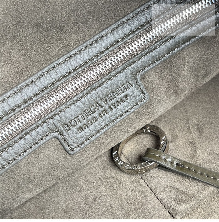 Bottega Veneta 보테가베네타 미디움 인트레치아토 트래블러 호보 숄더백 올리브 Bag 11번 이미지