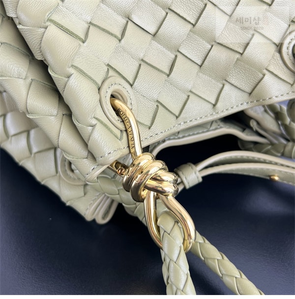 Bottega Veneta 보테가베네타 인트레치아토 파라슈트 스몰 숄더백 “ 10 COLOR ” 레플리카 17번 이미지 - Bag | 세미샵 레플리카 사이트