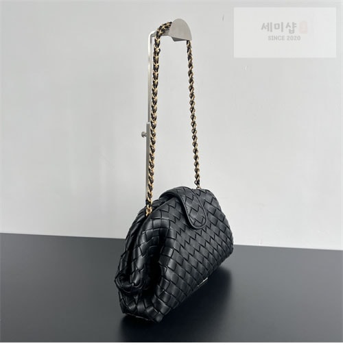 Bottega Veneta 보테가 베네타 스몰 로렌 1980 체인 클러치 “ 6 COLOR ” 블랙 Bag 24번 이미지