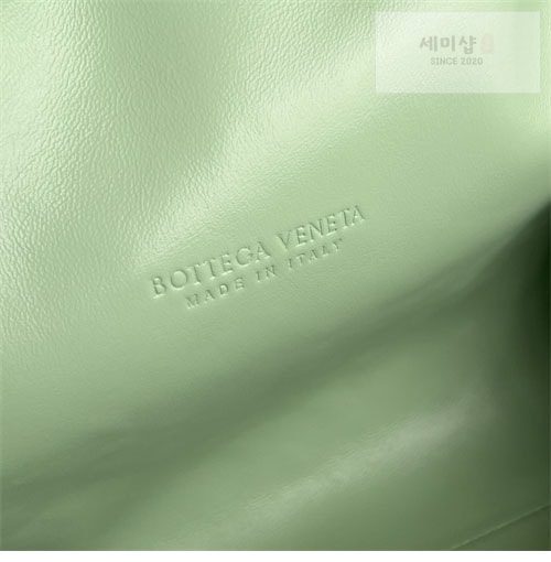 Bottega Veneta 보테가 베네타 스몰 로렌 1980 체인 클러치 “ 6 COLOR ” 블랙 Bag 35번 이미지
