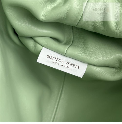 Bottega Veneta 보테가 베네타 스몰 로렌 1980 체인 클러치 “ 6 COLOR ” 블랙 Bag 36번 이미지