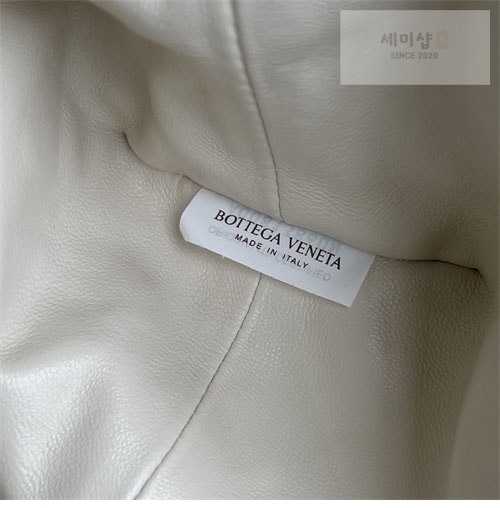 Bottega Veneta 보테가 베네타 스몰 로렌 1980 체인 클러치 “ 6 COLOR ” 블랙 Bag 41번 이미지