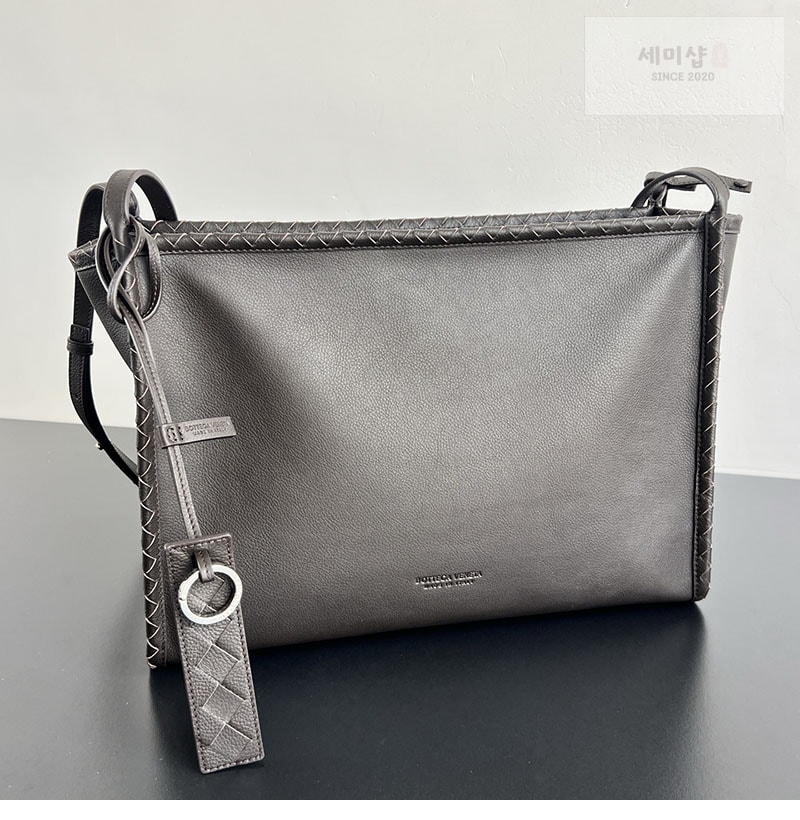 보테가베네타 보테가베네타 코리에레 메신저백 826852 블랙 Bag 11번 이미지