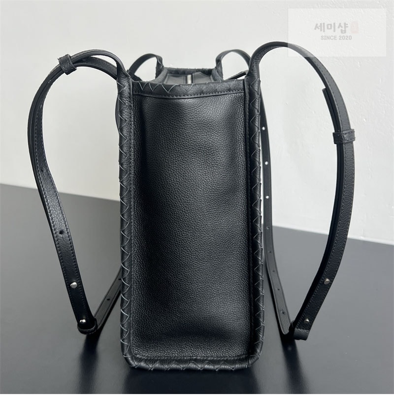보테가베네타 보테가베네타 코리에레 메신저백 826852 블랙 Bag 4번 이미지