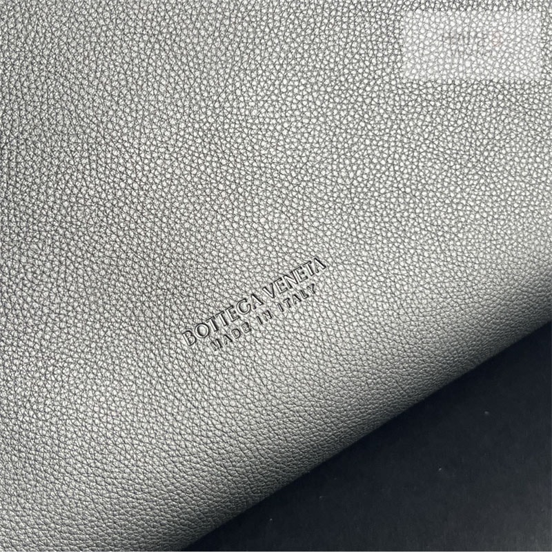 보테가베네타 보테가베네타 코리에레 메신저백 826852 블랙 Bag 15번 이미지