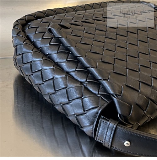 Bottega Veneta 보테가베네타 코블 인트레치아토 숄더백 “ 3 COLOR ” 다크그린 Bag 21번 이미지