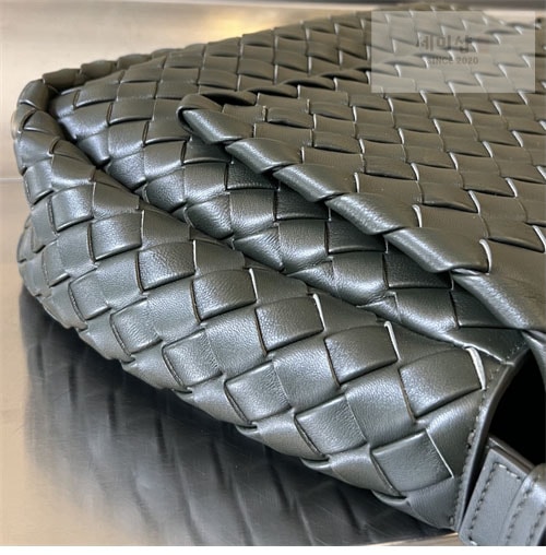 Bottega Veneta 보테가베네타 코블 인트레치아토 숄더백 “ 3 COLOR ” 다크그린 Bag 24번 이미지