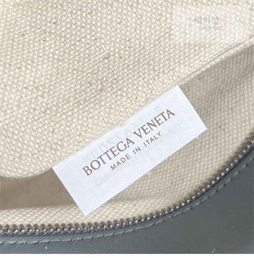 Bottega Veneta 보테가베네타 코블 인트레치아토 숄더백 “ 3 COLOR ” 다크그린 Bag 28번 이미지