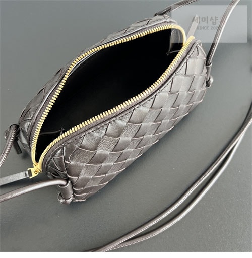 Bottega Veneta 보테가베네타 인트레치아토 콘서트 파우치 “ 3 COLOR ” 블랙 Bag 11번 이미지