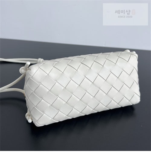 Bottega Veneta 보테가베네타 인트레치아토 콘서트 파우치 “ 3 COLOR ” 블랙 Bag 5번 이미지