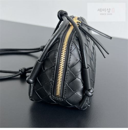 Bottega Veneta 보테가베네타 인트레치아토 콘서트 파우치 “ 3 COLOR ” 블랙 Bag 26번 이미지