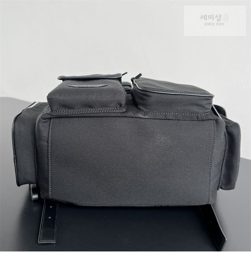 보테가베네타 보테가베네타 크로스로드 멀티포켓 백팩 블랙 Bag 16번 이미지