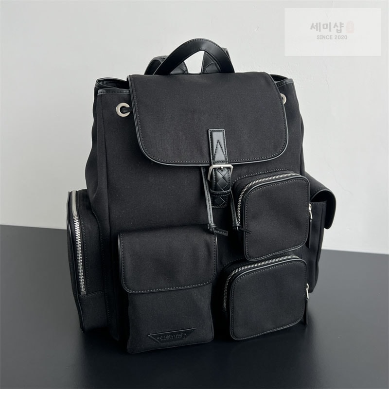 보테가베네타 보테가베네타 크로스로드 멀티포켓 백팩 블랙 Bag 8번 이미지