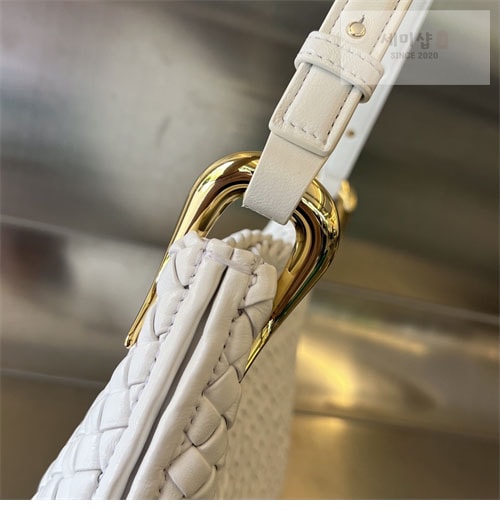 Bottega Veneta 보테가베네타 클리커 미디엄 숄더백 “ 5 COLOR ” 오트밀 Bag 33번 이미지