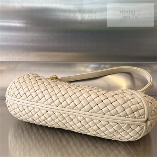Bottega Veneta 보테가베네타 클리커 미디엄 숄더백 “ 5 COLOR ” 오트밀 Bag 40번 이미지