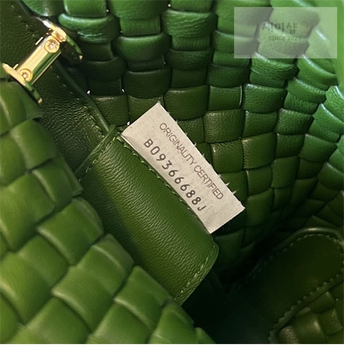 Bottega Veneta 보테가베네타 클리커 스몰 숄더백 “ 5 COLOR ” 오트밀 Bag 37번 이미지