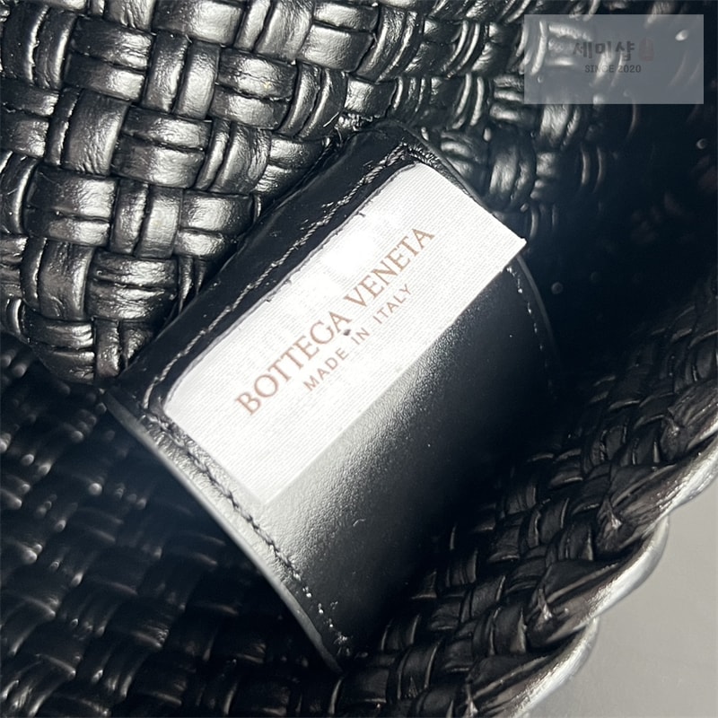 Bottega Veneta 보테가베네타 토스카 바치 “ 2 COLOR ” 블랙 Bag 14번 이미지