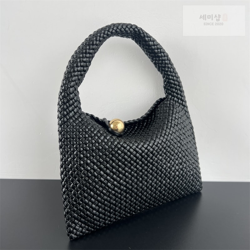 Bottega Veneta 보테가베네타 토스카 바치 “ 2 COLOR ” 블랙 Bag 8번 이미지