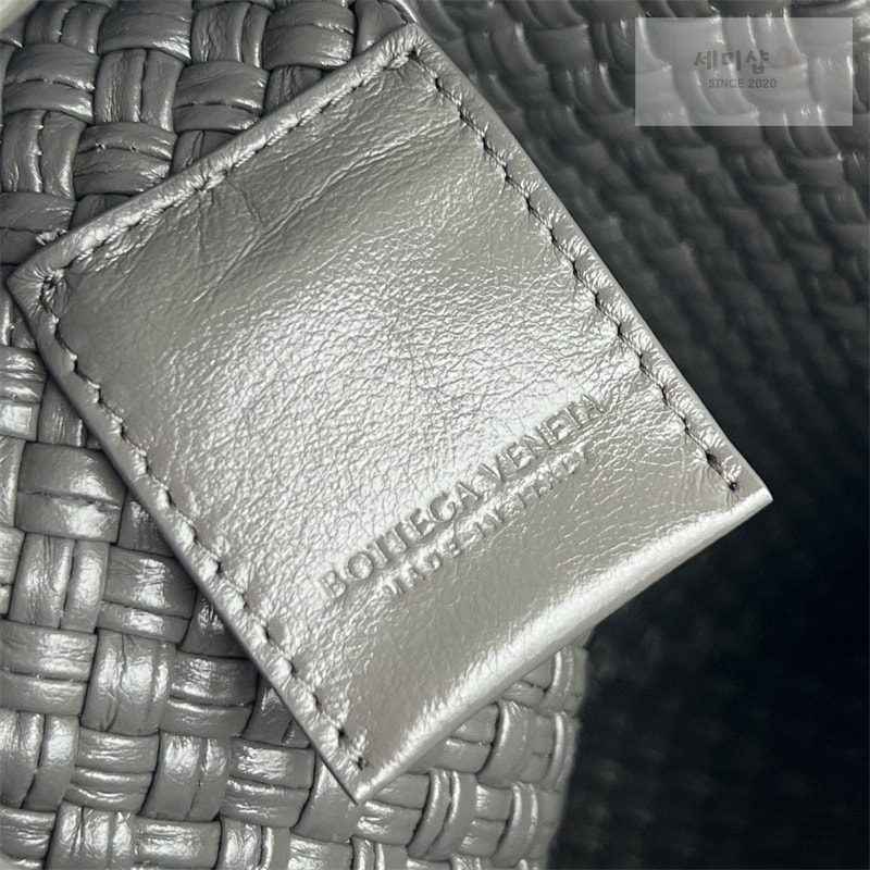 Bottega Veneta 보테가베네타 토스카 바치 “ 2 COLOR ” 블랙 Bag 21번 이미지