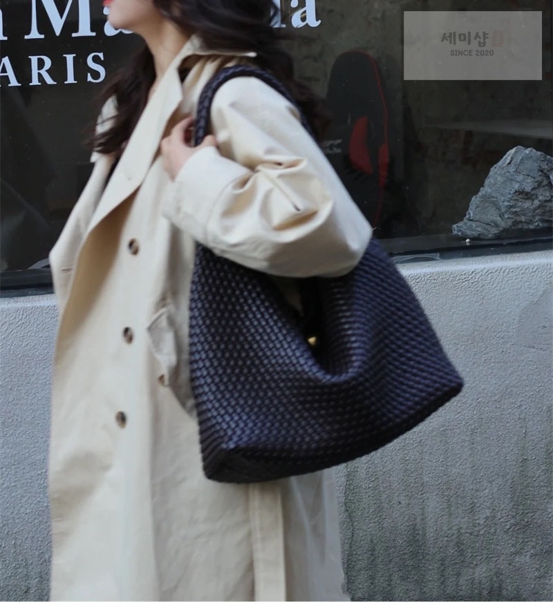 Bottega Veneta 보테가베네타 토스카 홉 백 블랙 Bag 8번 이미지