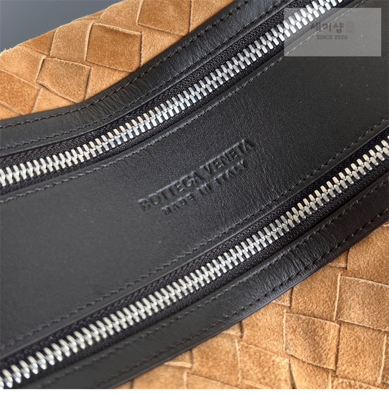 Bottega Veneta 보테가베네타 트라이베카 탑 핸들 백 폰단트 Bag 8번 이미지