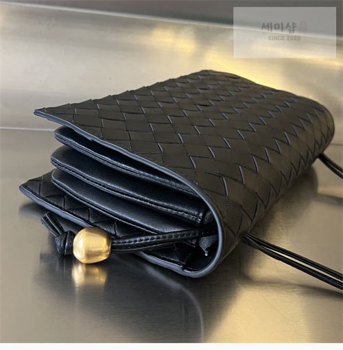 Bottega Veneta 보테가베네타 트리오 파우치 온 스트랩 “ 3COLOR ” 블랙 Bag 13번 이미지