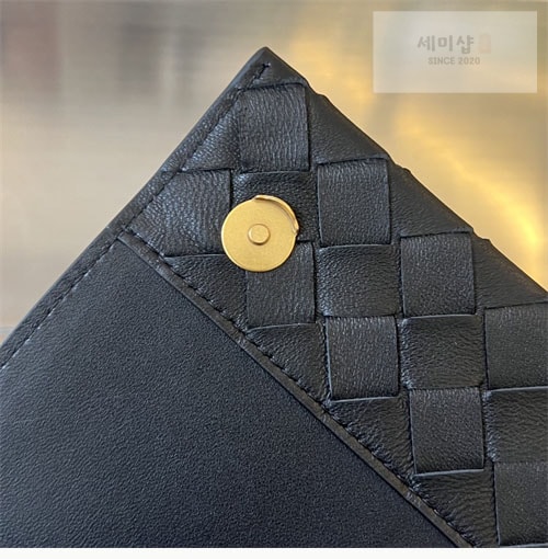 Bottega Veneta 보테가베네타 트리오 파우치 온 스트랩 “ 3COLOR ” 블랙 Bag 24번 이미지