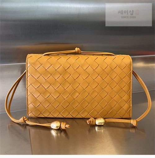 Bottega Veneta 보테가베네타 트리오 파우치 온 스트랩 “ 3COLOR ” 블랙 Bag 25번 이미지