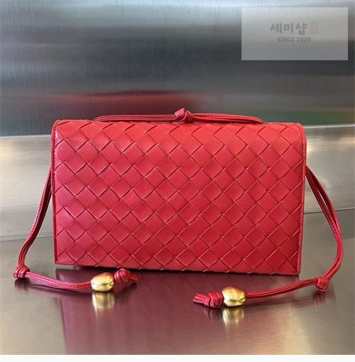 Bottega Veneta 보테가베네타 트리오 파우치 온 스트랩 “ 3COLOR ” 블랙 Bag 10번 이미지