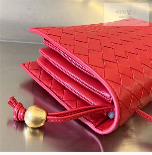 Bottega Veneta 보테가베네타 트리오 파우치 온 스트랩 “ 3COLOR ” 블랙 Bag 20번 이미지