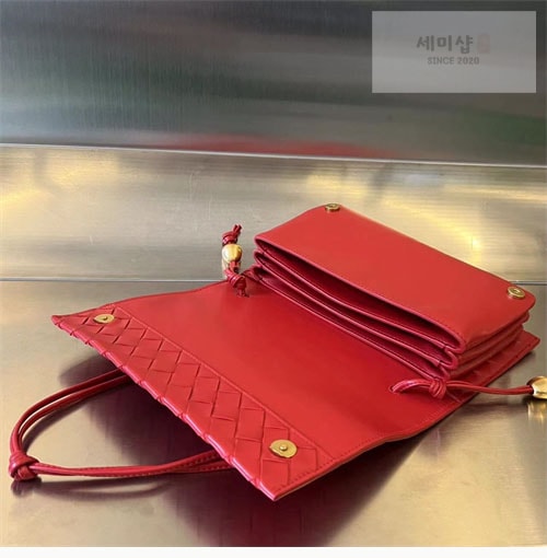 Bottega Veneta 보테가베네타 트리오 파우치 온 스트랩 “ 3COLOR ” 블랙 Bag 31번 이미지