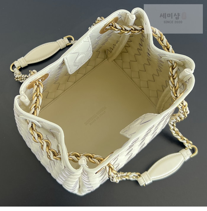 Bottega Veneta 보테가베네타 인트레치아토 파라슈트 스몰 체인 스트랩 “ 4 COLOR ” 블랙 Bag 7번 이미지