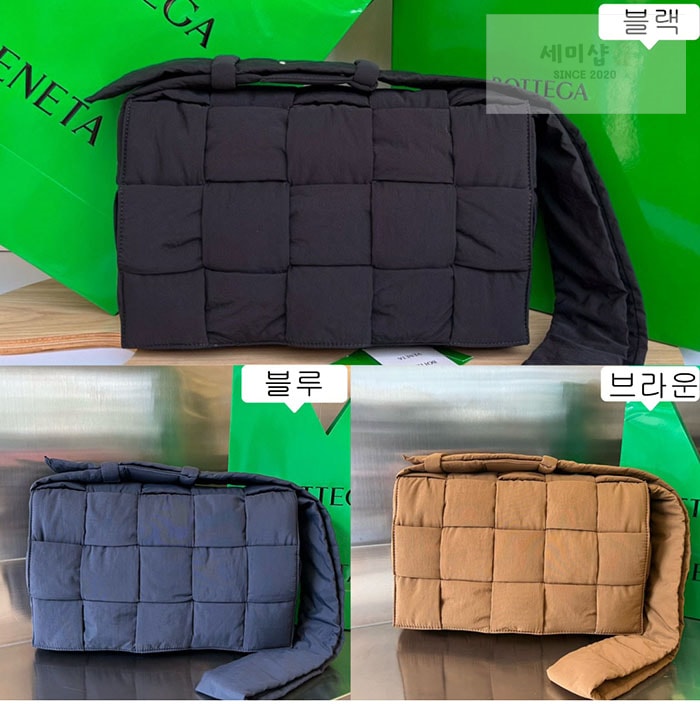 Bottega Veneta 보테가베네타 패디드 테크 카세트 백 “ 3COLOR ” 네이비 Bag 4번 이미지