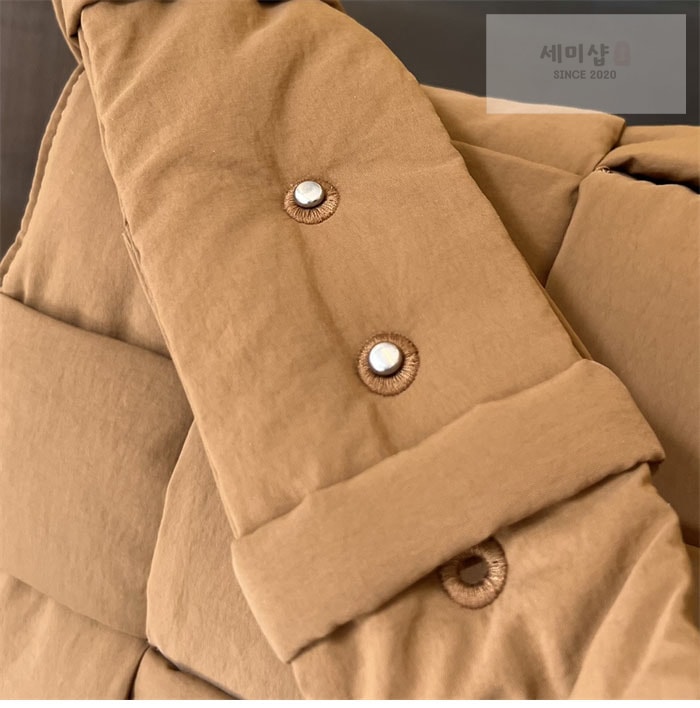 Bottega Veneta 보테가베네타 패디드 테크 카세트 백 “ 3COLOR ” 네이비 Bag 1번 이미지