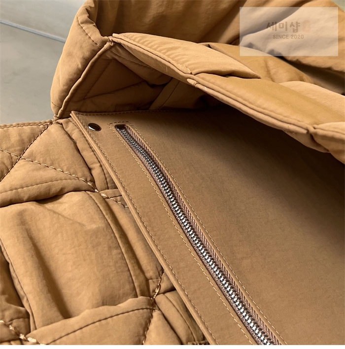 Bottega Veneta 보테가베네타 패디드 테크 카세트 백 “ 3COLOR ” 네이비 Bag 28번 이미지