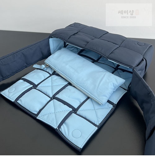 Bottega Veneta 보테가베네타 패디드 테크 카세트 백 “ 20 COLOR ” 레플리카 16번 이미지 - Bag | 세미샵 레플리카 사이트