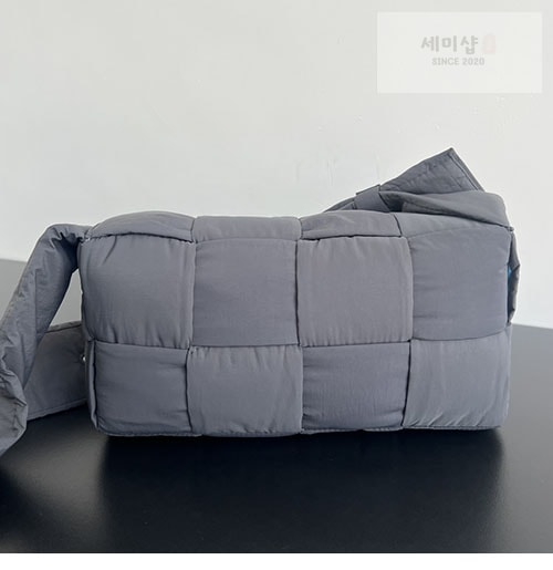 Bottega Veneta 보테가베네타 패디드 테크 카세트 백 “ 20 COLOR ” 레플리카 18번 이미지 - Bag | 세미샵 레플리카 사이트
