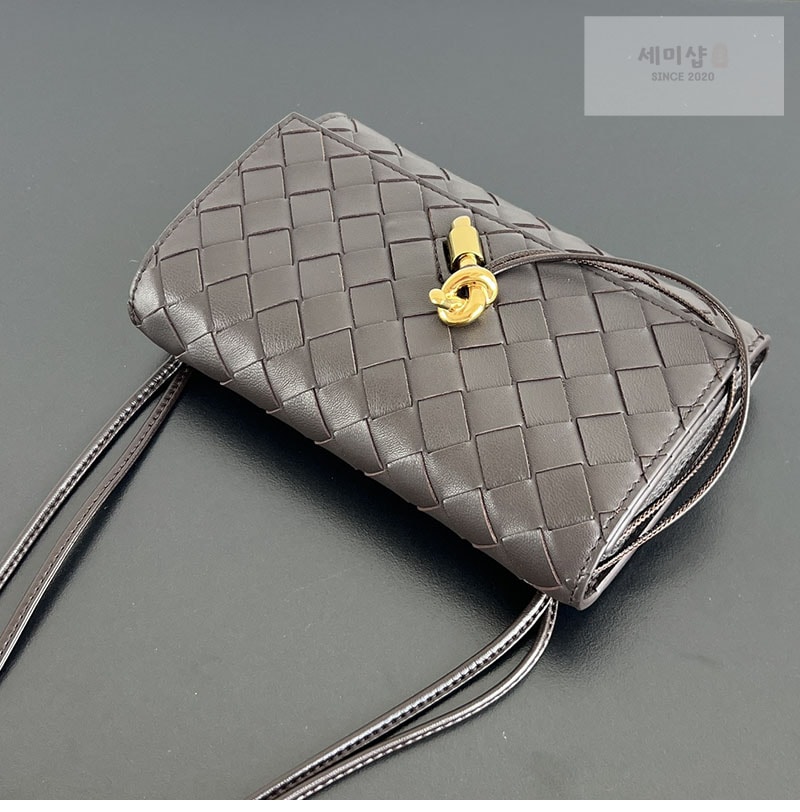 Bottega Veneta 보테가베네타 안디아모 파우치 “ 4 COLOR ” 다크 브라운 Bag 3번 이미지
