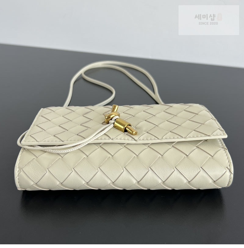 Bottega Veneta 보테가베네타 안디아모 파우치 “ 4 COLOR ” 다크 브라운 Bag 21번 이미지